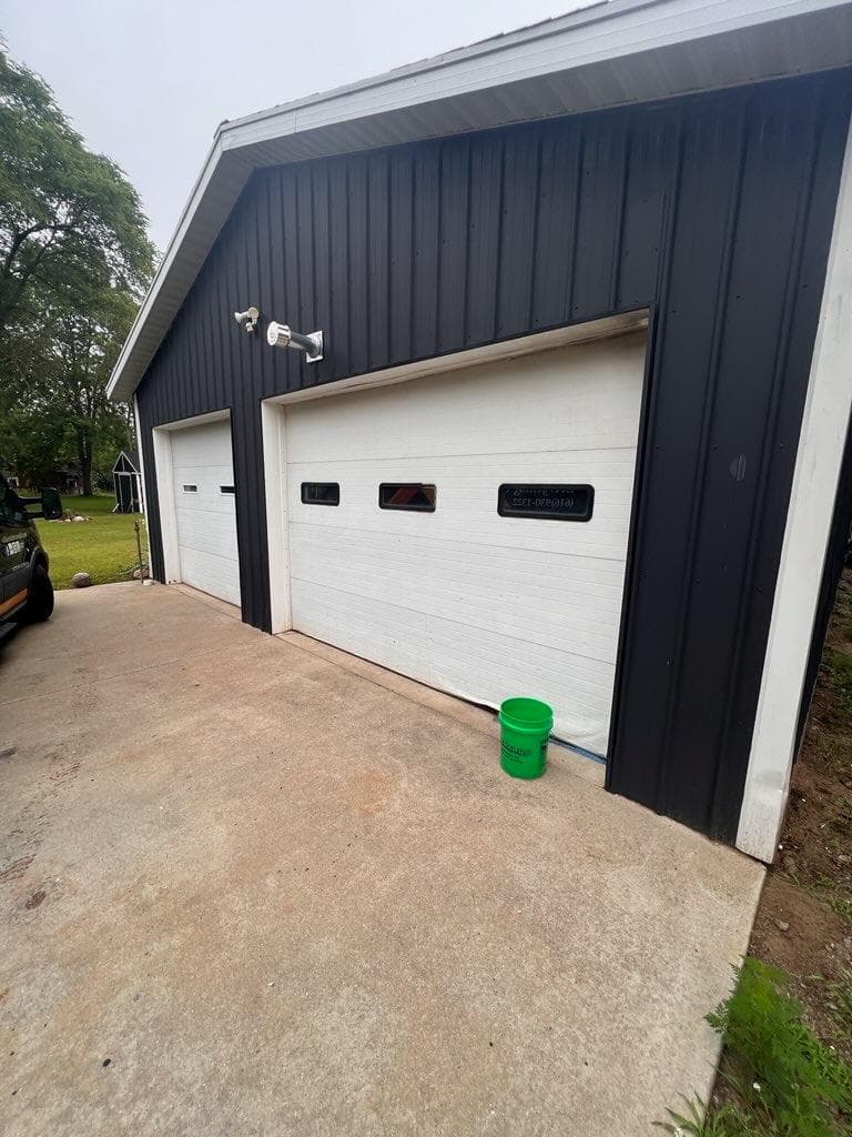 Garage door service in Wauchula, FL