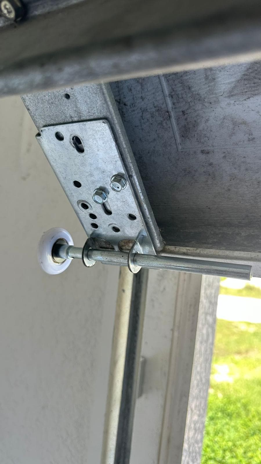 Garage door service in Nokomis, FL