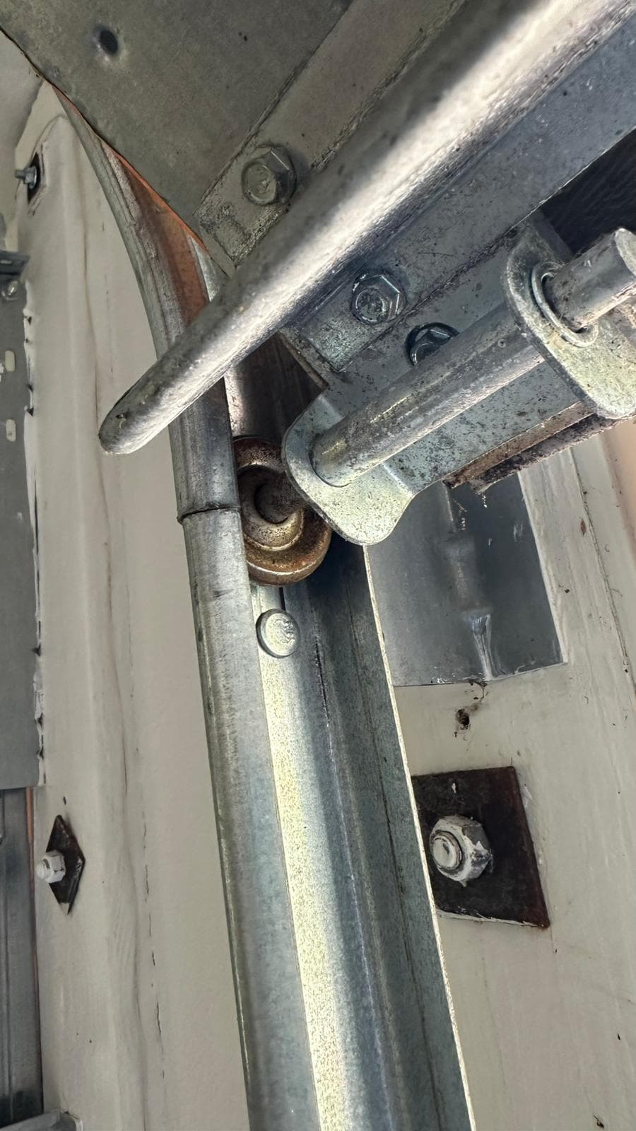 Garage door work in Iona, FL - photo 3